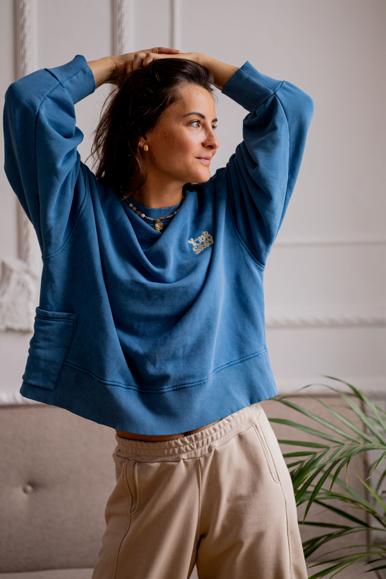 SPODNIE damskie dresowe MOM FIT beige BLUZA damska dresowa CITY OVER vintage baby blue YOUR STORY